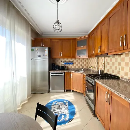 Center Spacious Flat No9 *
