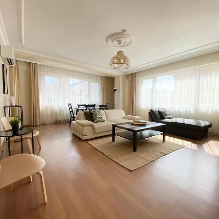 Apartment Center Spacious Flat No9 *