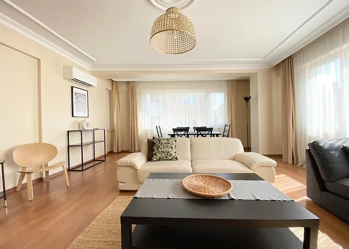 Center Spacious Flat No9 Apartmán