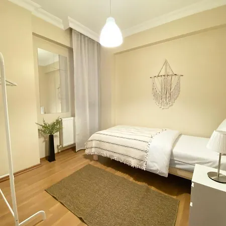Center Spacious Flat No9 איסטמבול