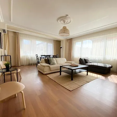 Center Spacious Flat No9 איסטמבול