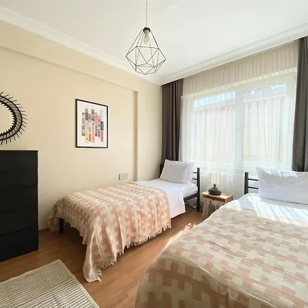 Center Spacious Flat No9 דירה *